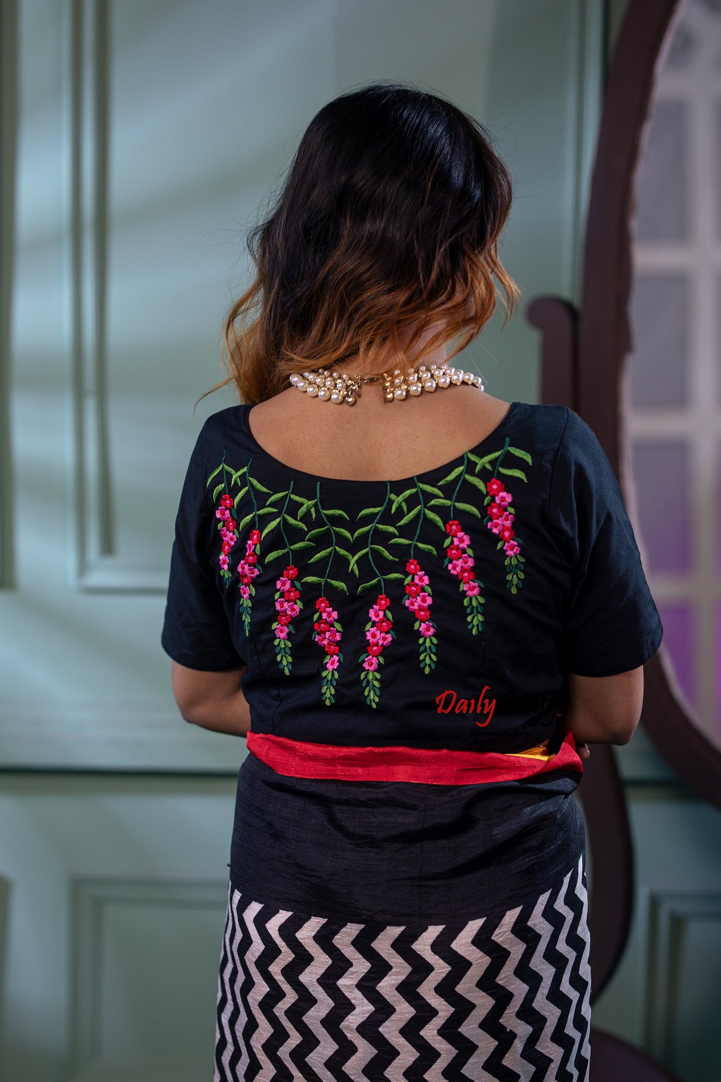 Black Floral Embroidery Design Blouses - Dailybuyys