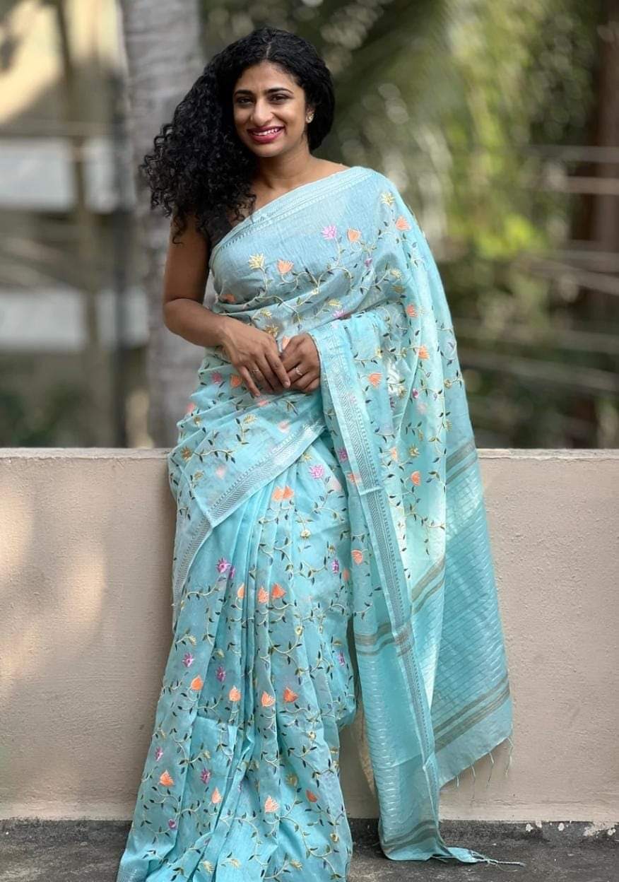 Baby Blue Pure Linen Sarees - Dailybuyys