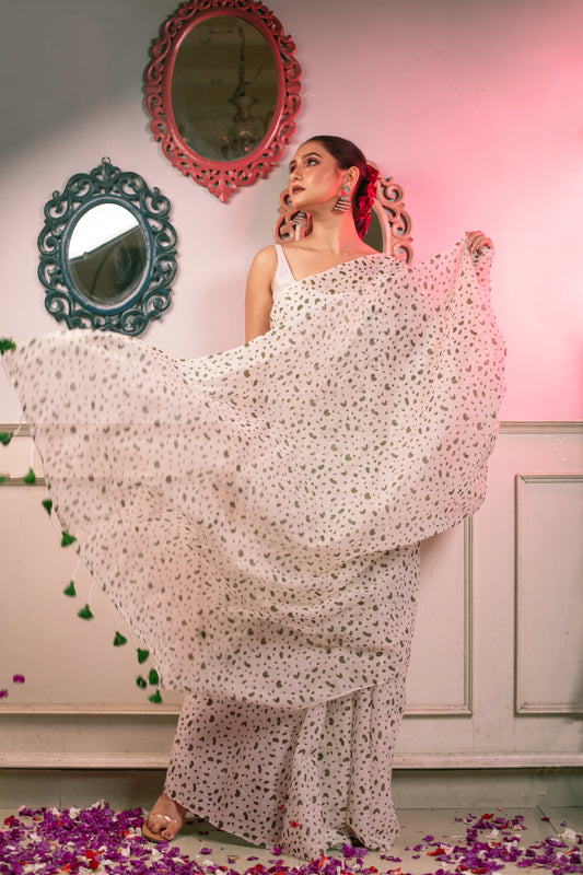 Buy Sarees, Salwar & Kurtis Online -Dailybuyys
