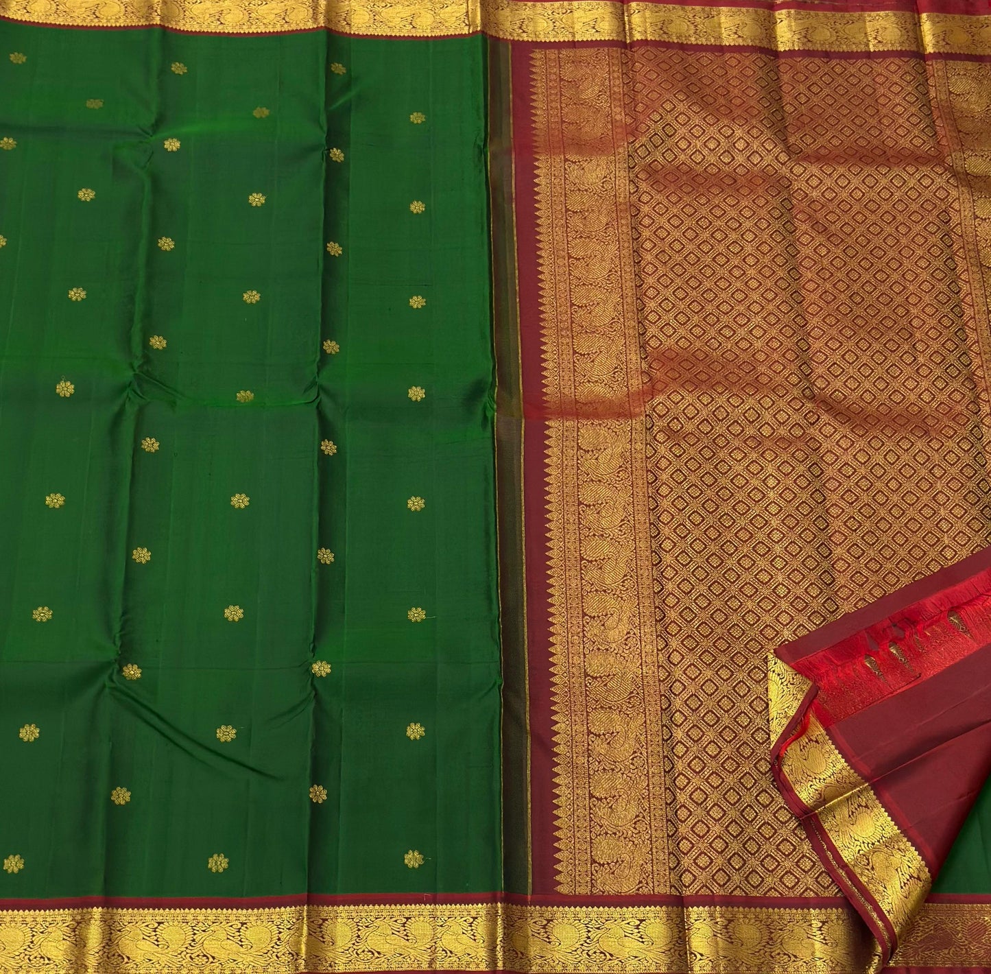 Dark Green Pure Handloom bridal Kanjivaram Silk Sarees - Dailybuyys