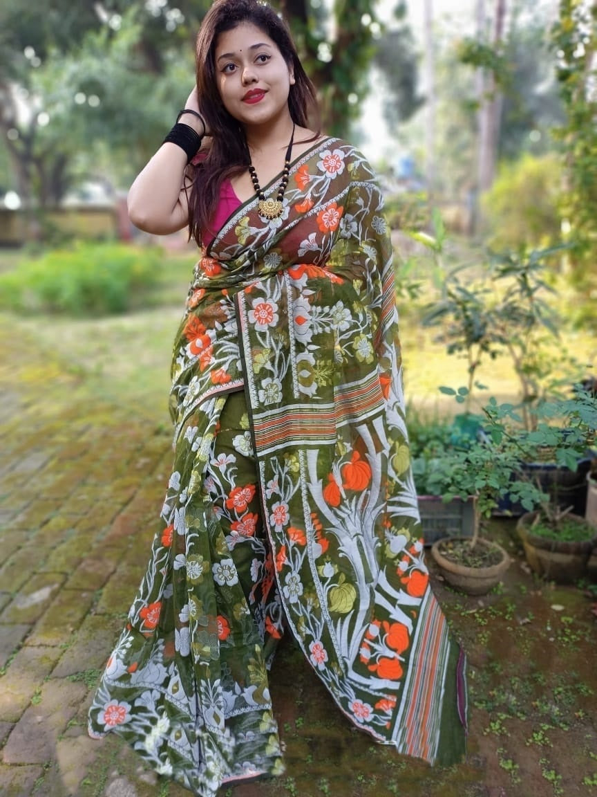 Olive green soft Dhakai Jamdani Sarees - Dailybuyys