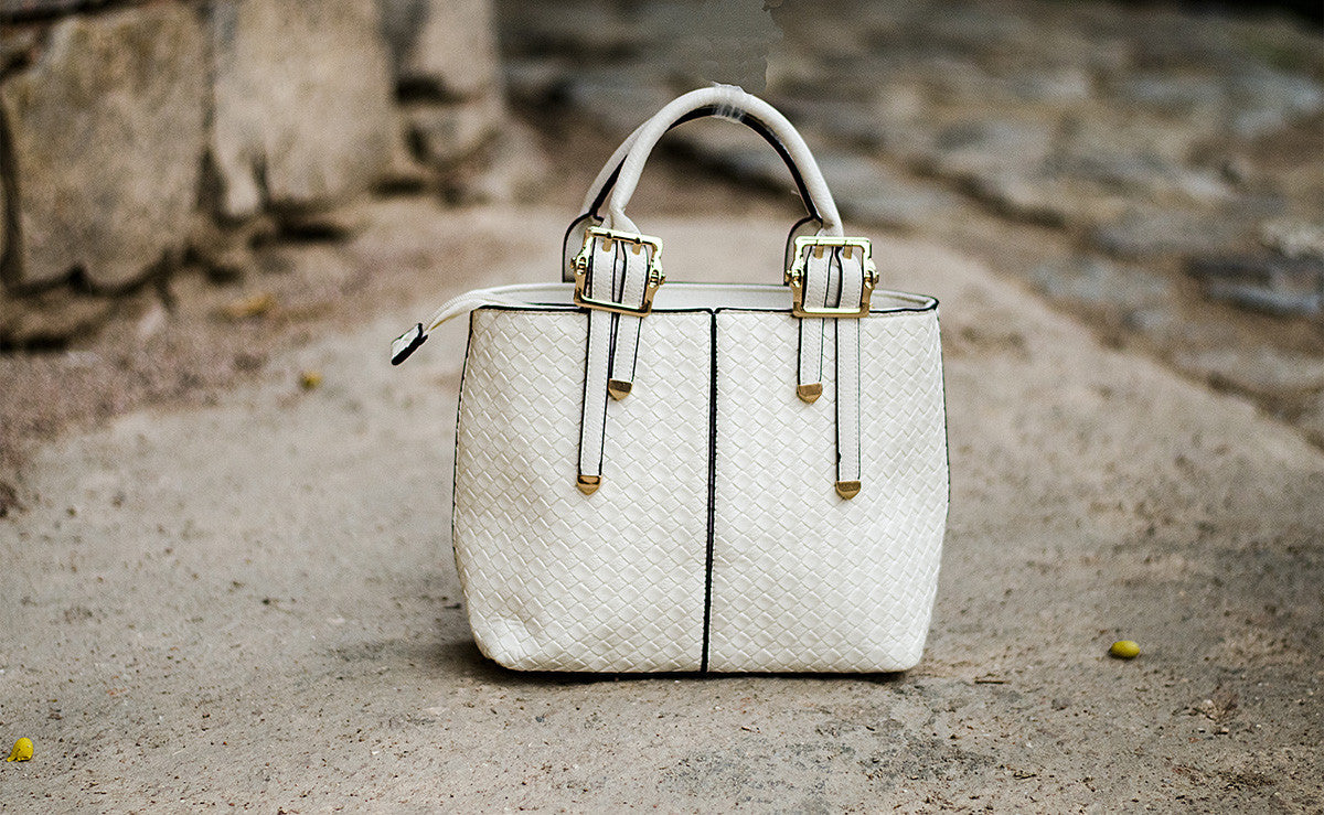 White Checkerd Handheld Hand Bags - Dailybuyys