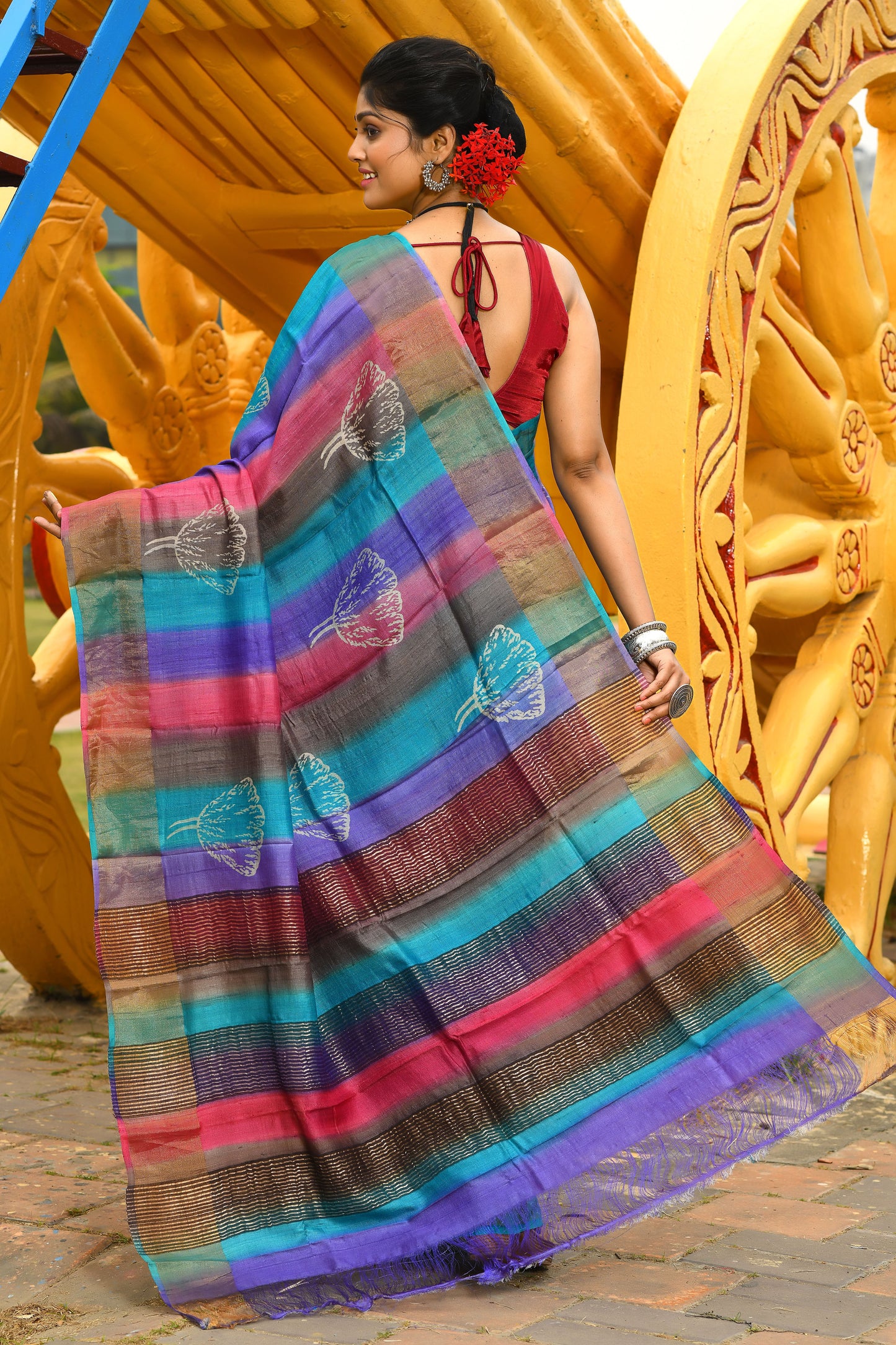 Multi-colors Based Beautiful Body With Zari Border tussar silk saree - Dailybuyys