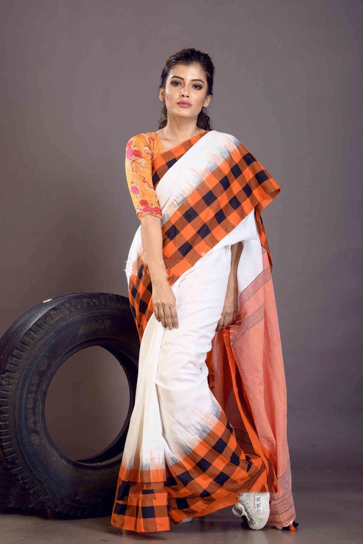 White Bengal Handloom Khadi Sarees - Dailybuyys