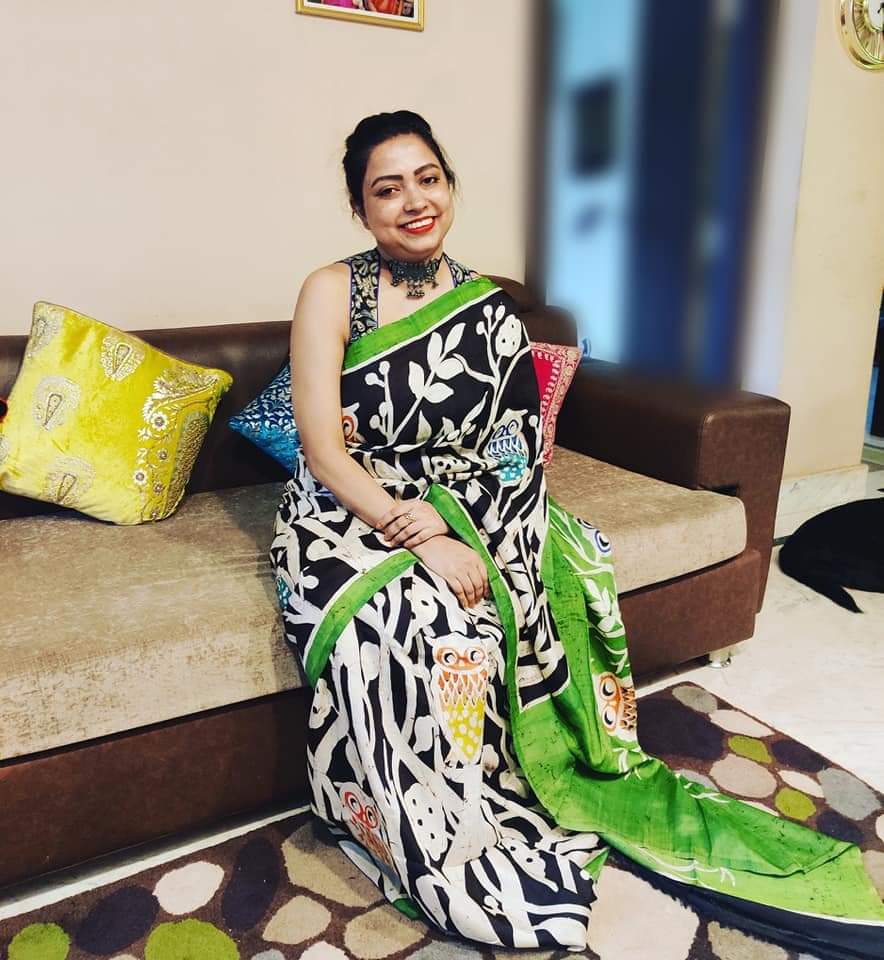 Black Hand Painted Pure Silk Mark Certified Bishnupuri Silk Sarees - Dailybuyys