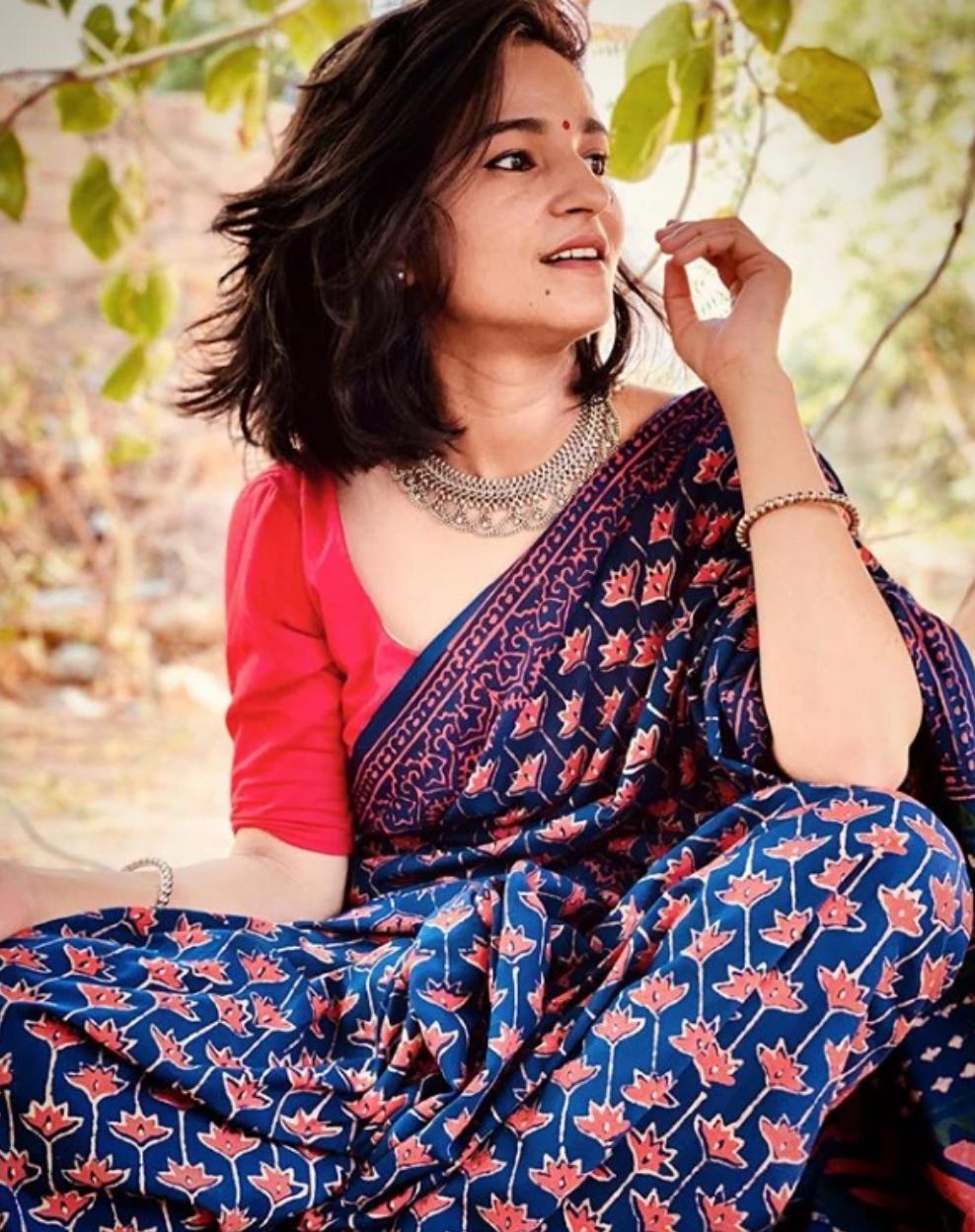 Blue Block Printed Pure Silk Mark Certified Bishnupuri Silk Sarees - Dailybuyys