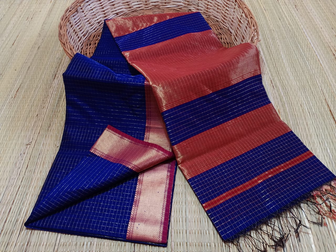 Blue Red Maheshwari Silk Sarees - Dailybuyys