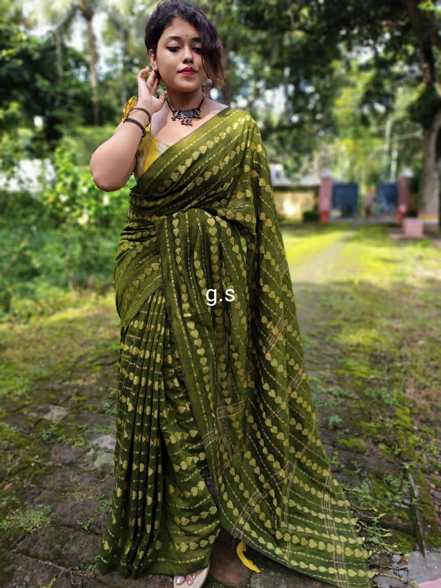 Green Cotton Handloom Sarees - Dailybuyys