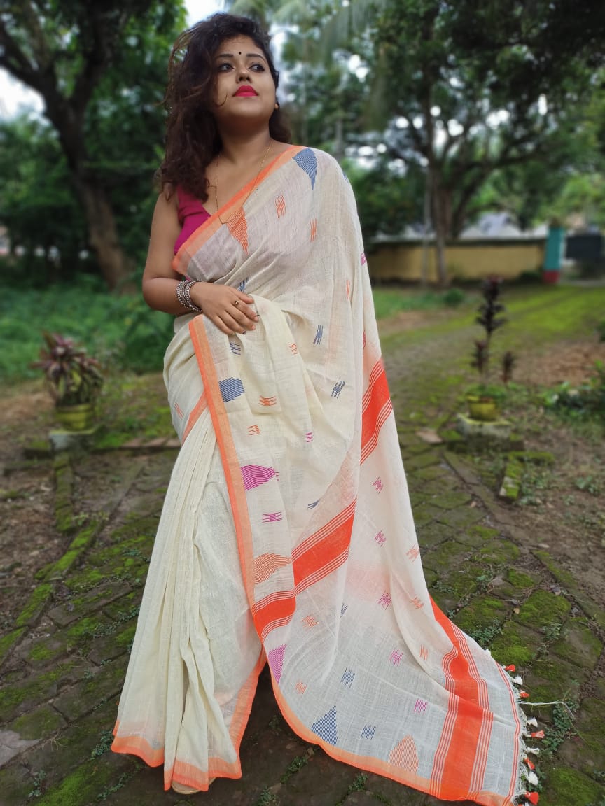 White Khadi Cotton Handloom Sarees (Add to Cart Get 15% Extra Discount - Dailybuyys