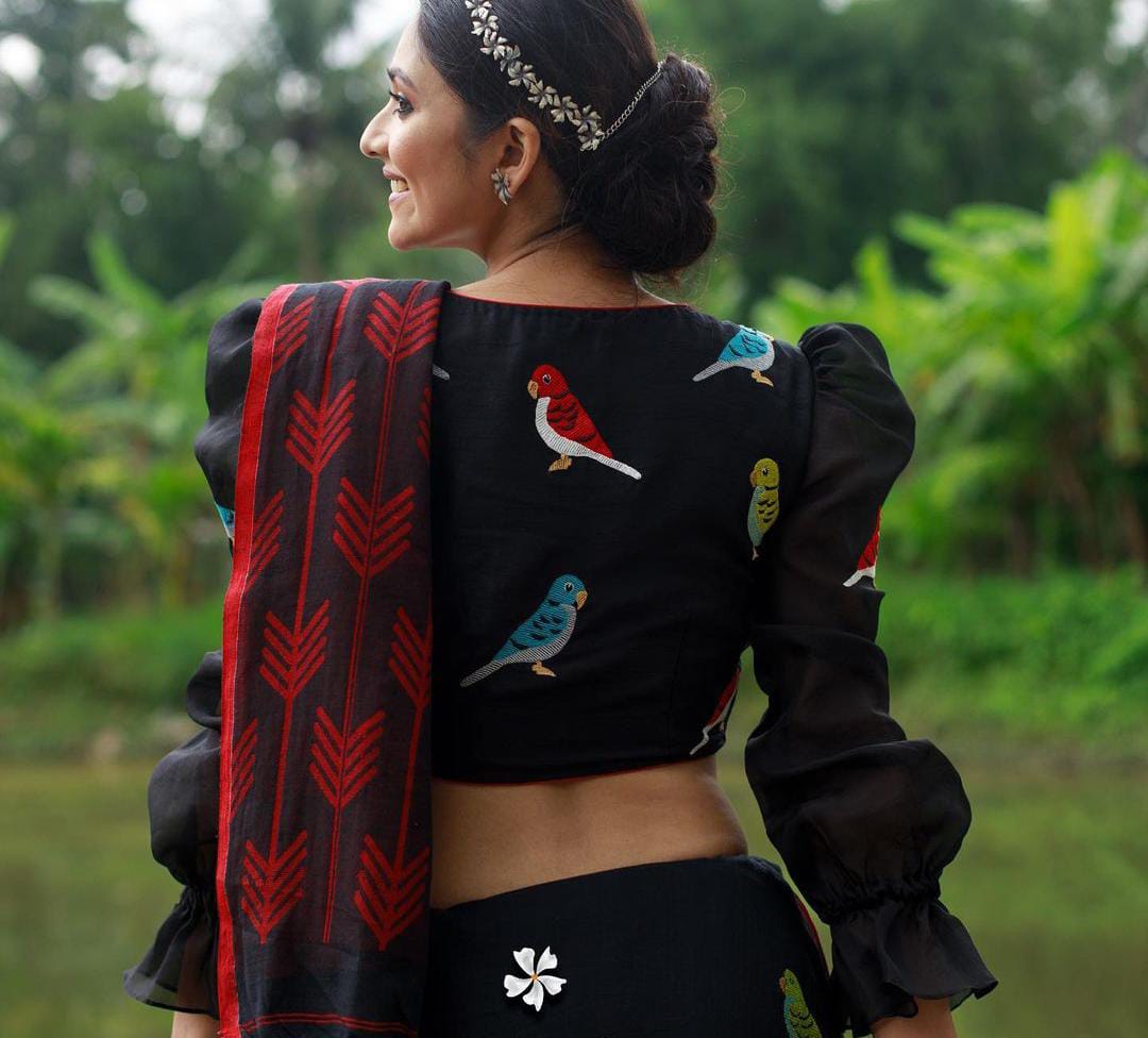 Bird Embroidered V-Neck Blouses - Dailybuyys