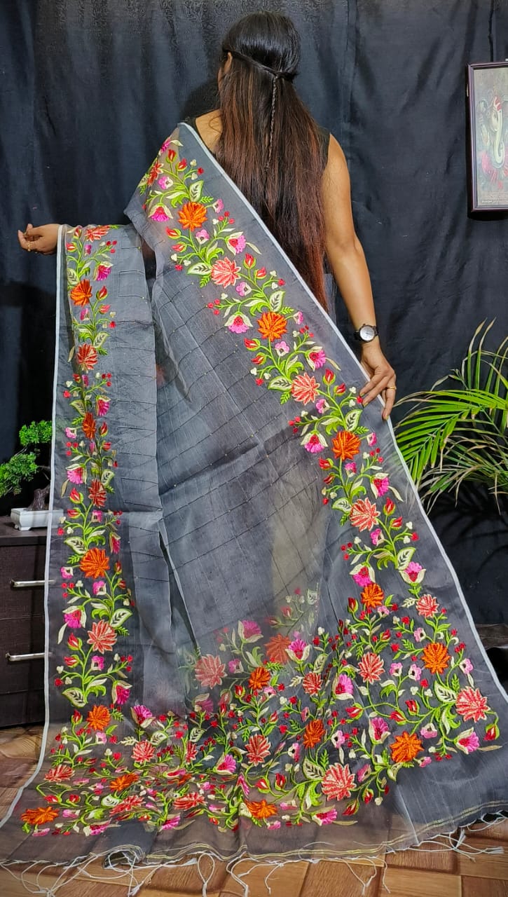 Grey Pure Silk Mark Certified Muslin Embroidered Saree - Dailybuyys