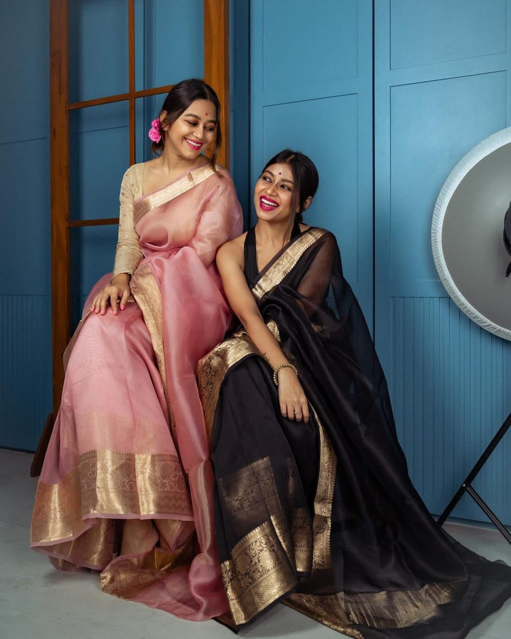 Golden Woven Designer Benarasi Organza Sarees - Dailybuyys