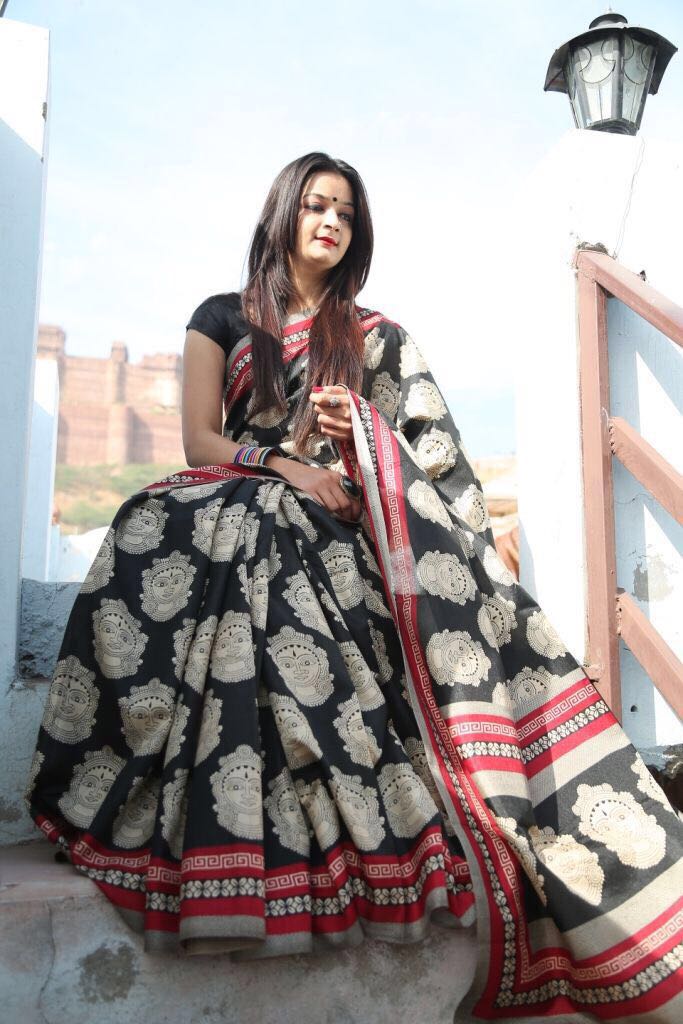 Black Chanderi Pure Cotton Sarees - Dailybuyys