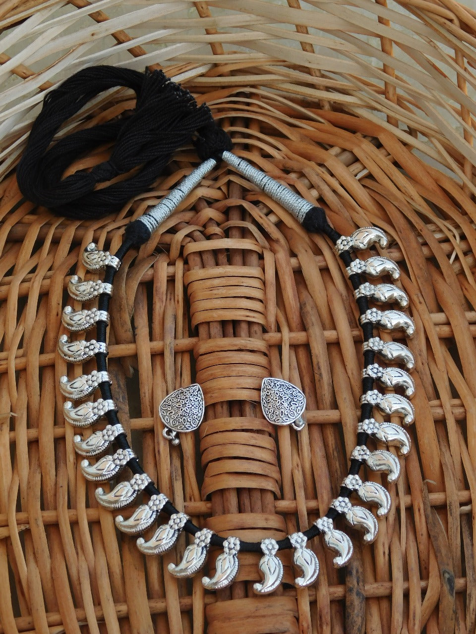 Design Necklace - Dailybuyys