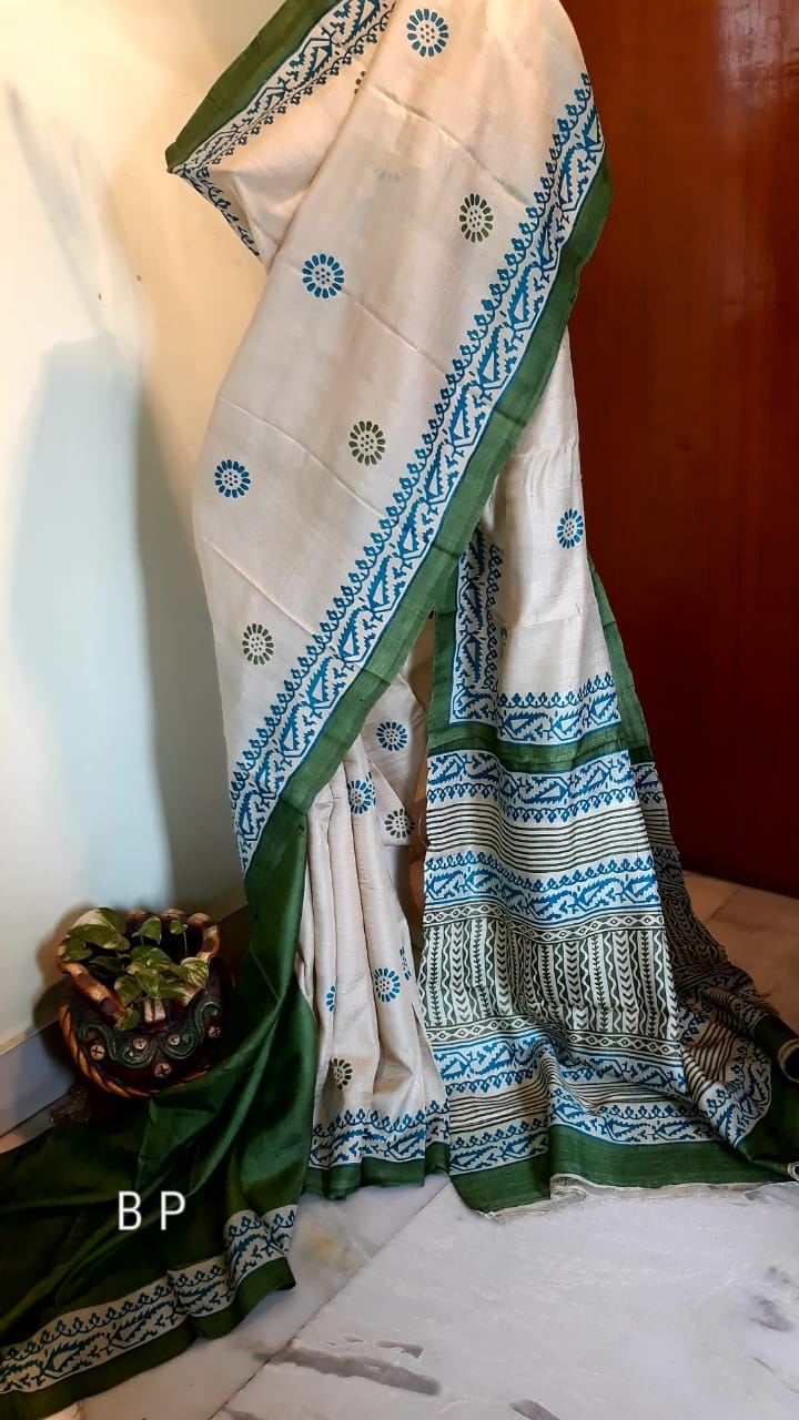 Beige Block Printed Zari Border Pure Silk Mark Certified Tussar Silk Sarees - Dailybuyys