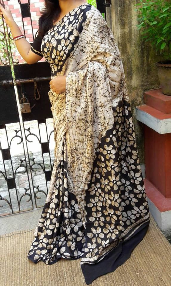 White Black KK Mulmul Batik Sarees - Dailybuyys
