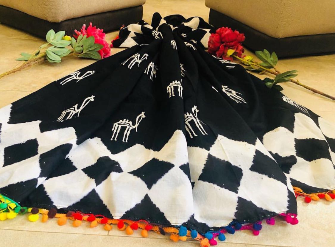 Black Bagru Printed Pure Cotton Sarees - Dailybuyys