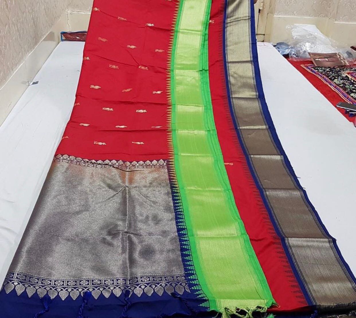 Red Blue Kanjivaram Silk Sarees - Dailybuyys