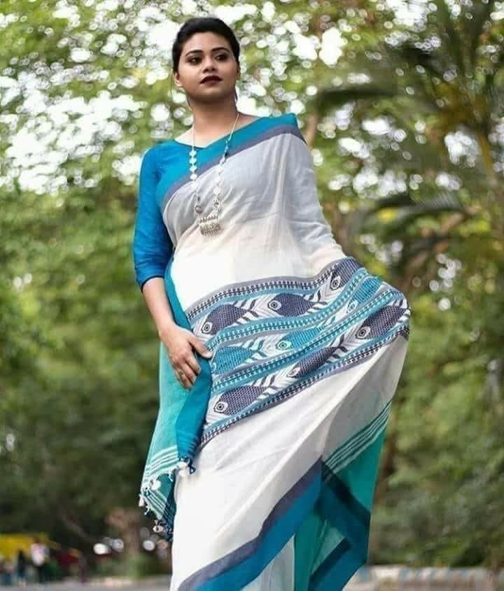 White Blue Pure Cotton Handloom Sarees - Dailybuyys