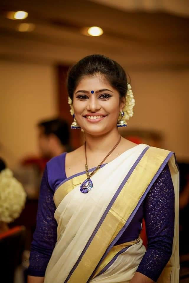 Beige Blue 100 Count Pure Linen Sarees - Dailybuyys