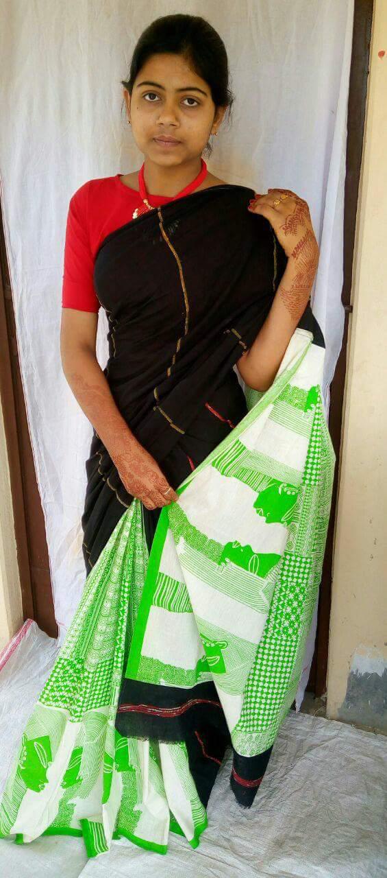 Black Green Pure Cotton Khesh Sarees - Dailybuyys