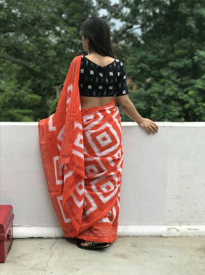 Red Mulmul Batik Sarees - Dailybuyys