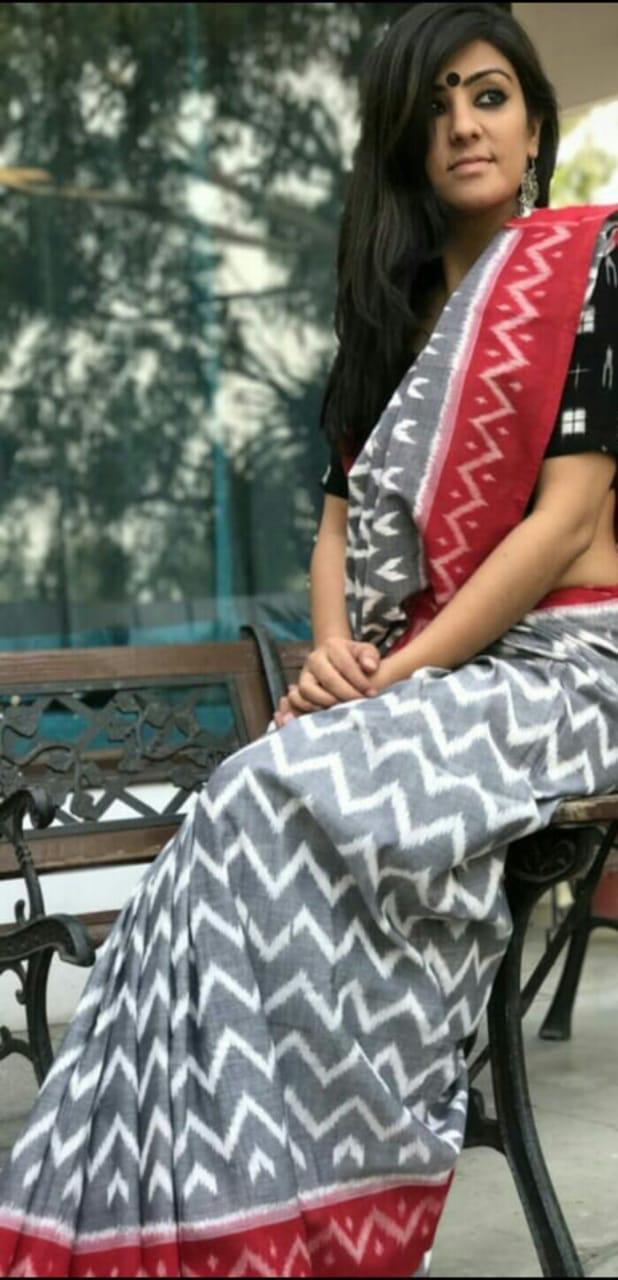 Grey Black Mulmul Batik Sarees - Dailybuyys