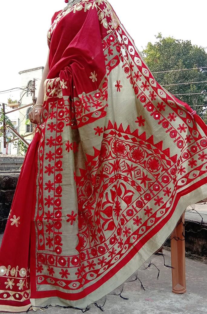 Red Mirror Work Handloom Sarees - Dailybuyys