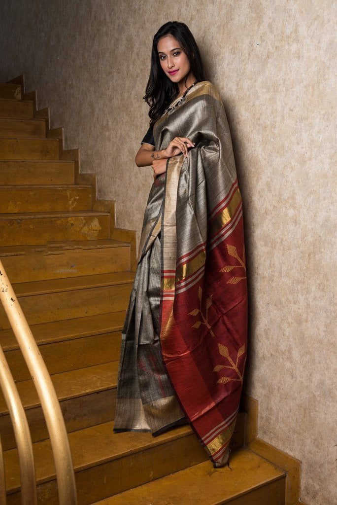 Grey Handwoven Dupion Silk Sarees - Dailybuyys