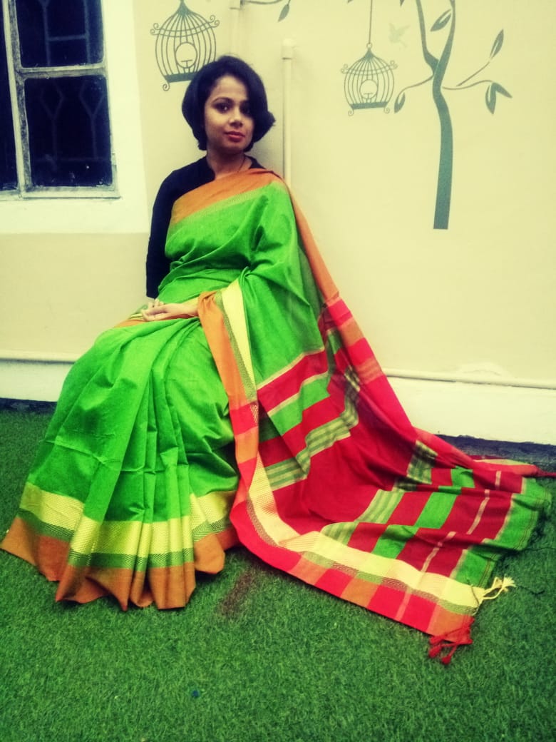 Green Double Border Handloom Sarees - Dailybuyys