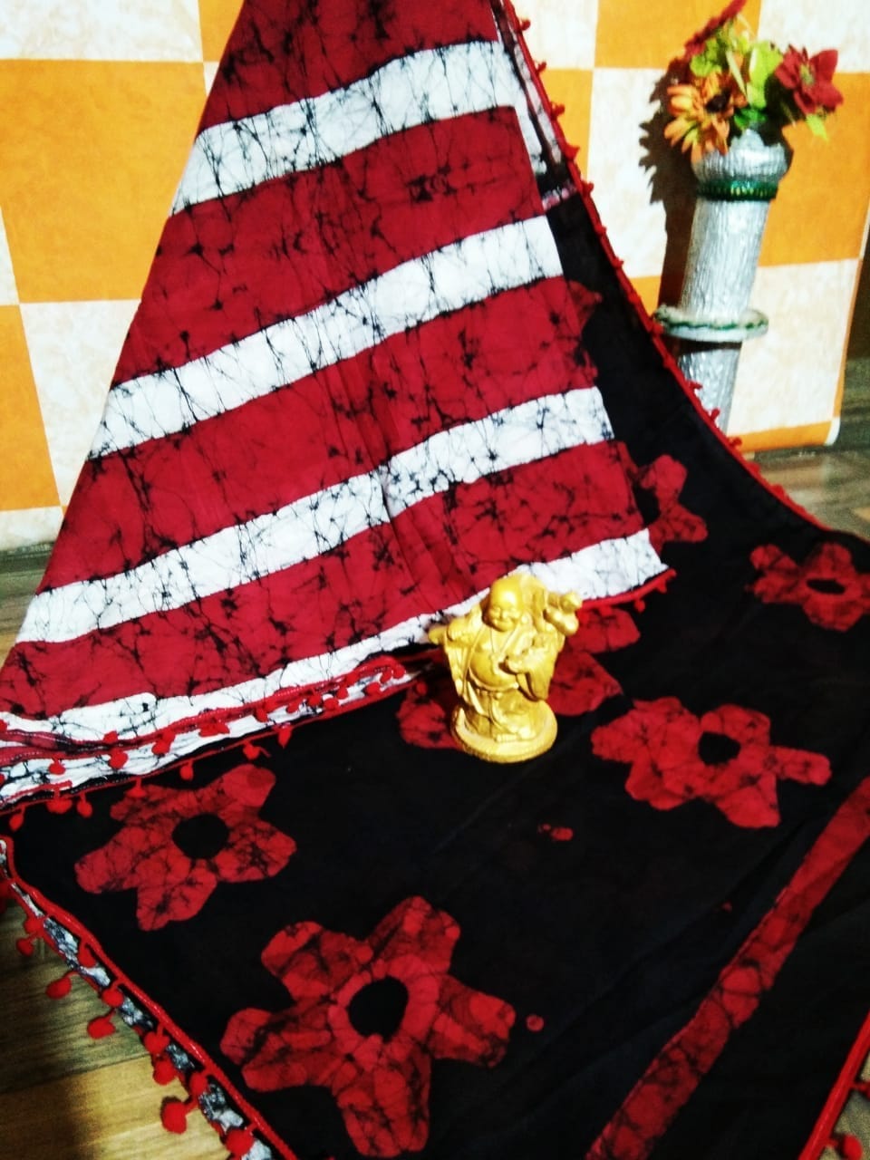 Maroon Red Mulmul Batik Sarees - Dailybuyys