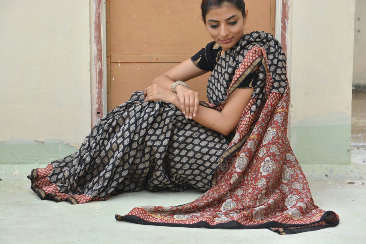 Grey Black Chanderi Silk Sarees - Dailybuyys