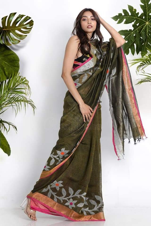 Green Jamdani Pure Linen Sarees - Dailybuyys