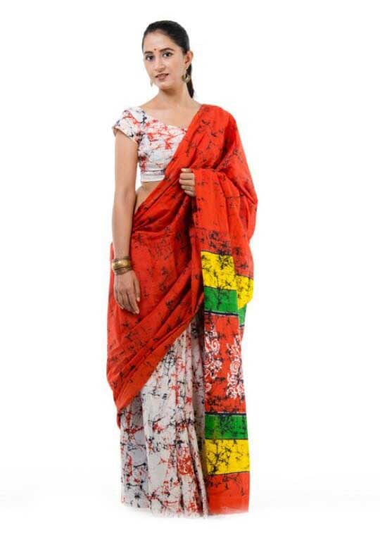 Red Beige Mulmul Batik Sarees - Dailybuyys
