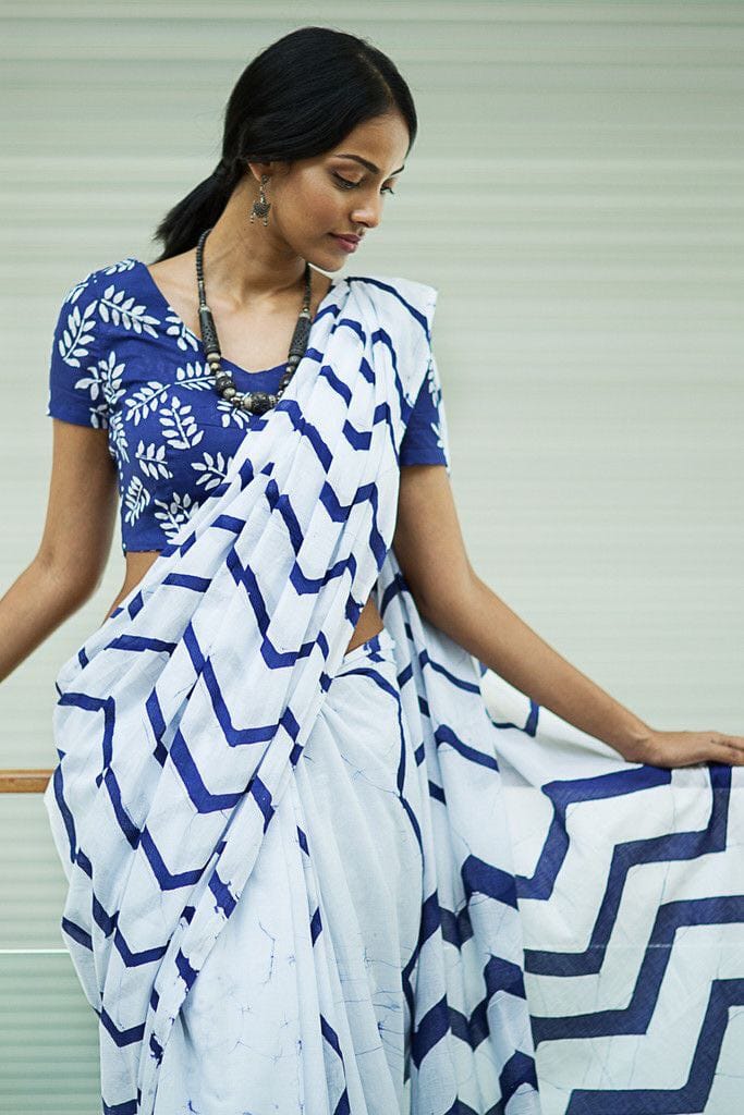 White Mulmul Batik Sarees - Dailybuyys