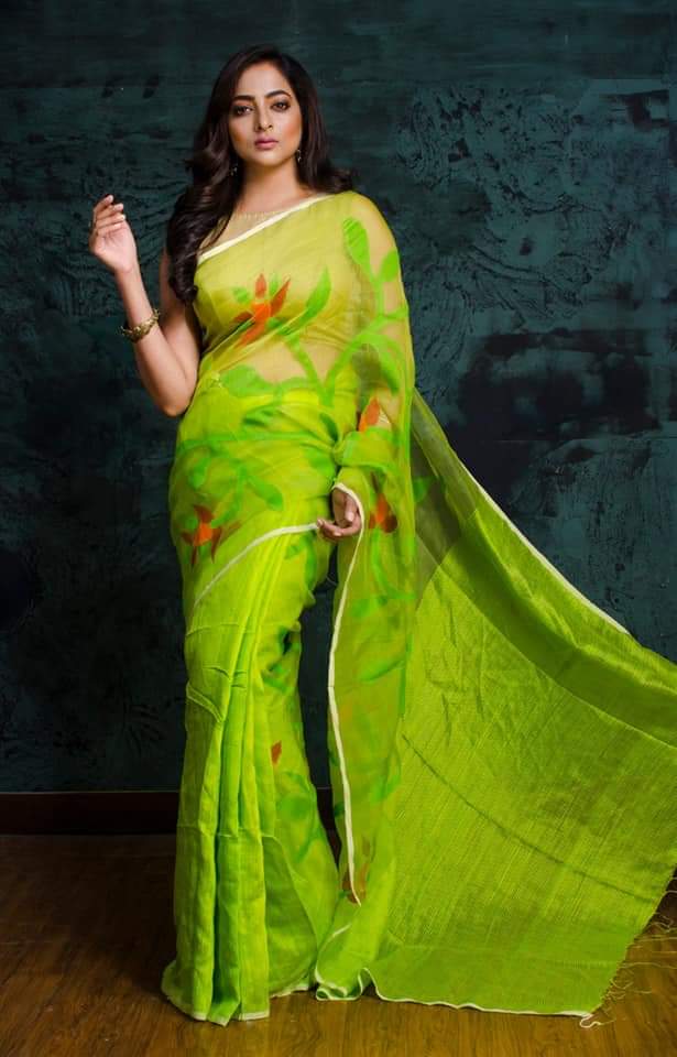 Green Matka Silk Mark Certified Muslin Jamdani Sarees - Dailybuyys