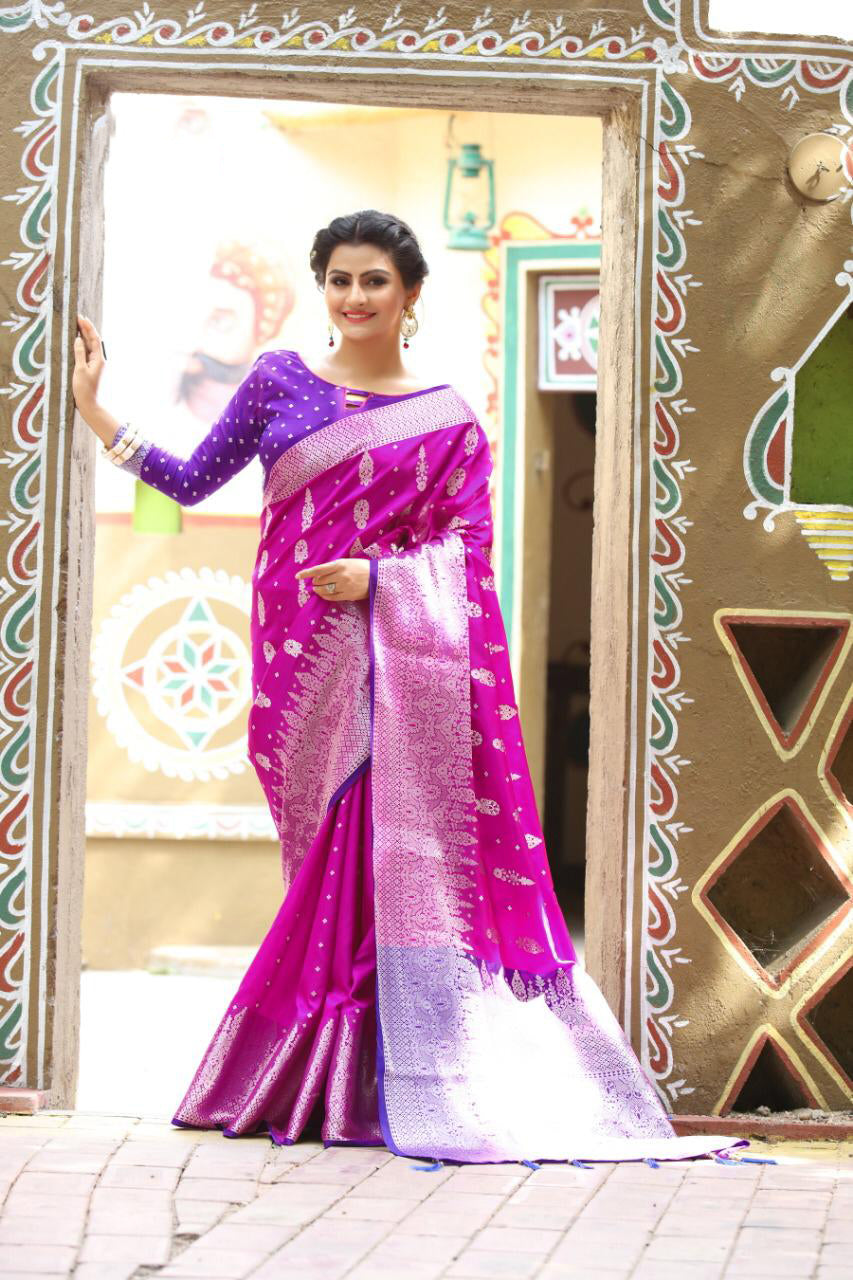 Self Weaved Dual Tone Heavy Purple Banarasi Silk Sarees - Dailybuyys