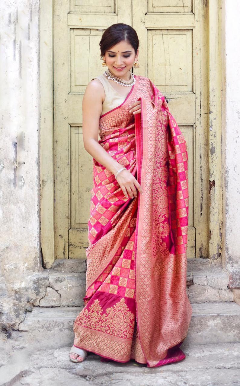 Purple Handloom Weaving Banarasi Silk Sarees - Dailybuyys