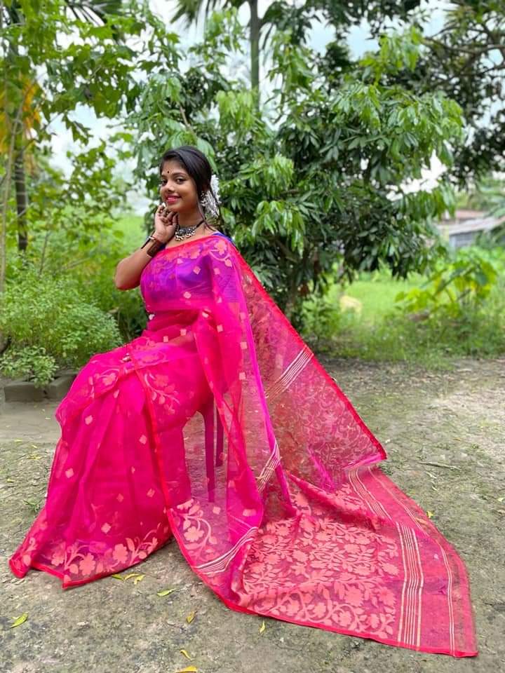 Pink Silk Mark Certified Muslin Jori Work Saree - Dailybuyys