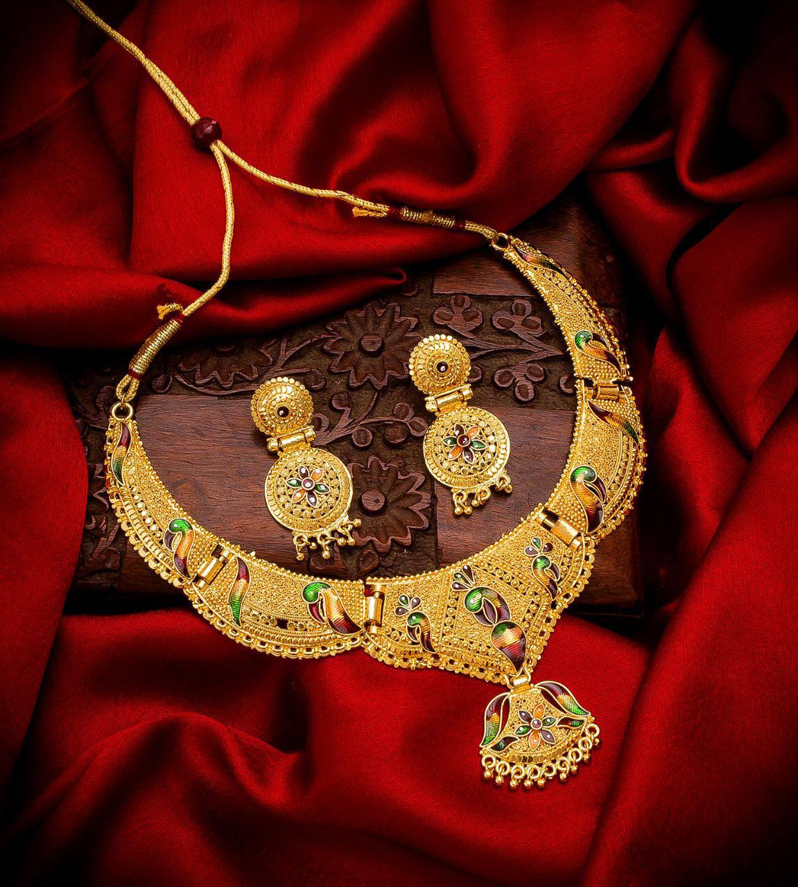 Beautiful Designed Jewellery Sets - Dailybuyys