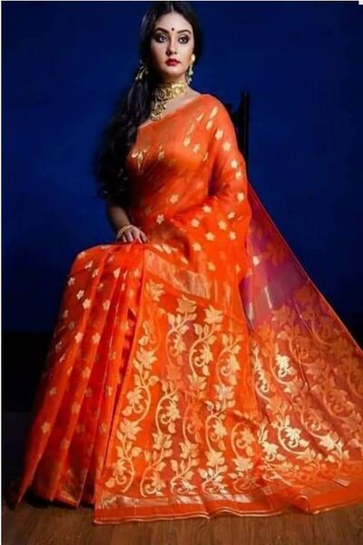 Delicate Elegance: Muslin Silk saree - Dailybuyys