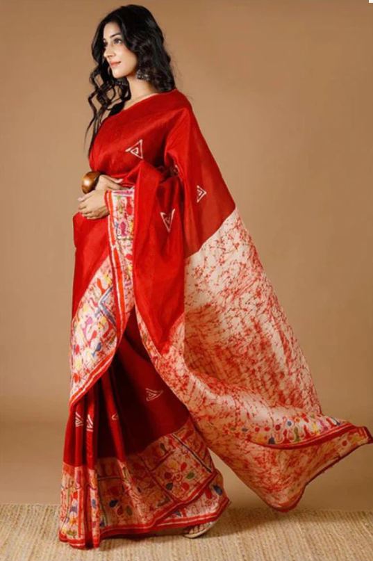 The History of Hand-Painted Sarees: From Tradition to Modern Fashion