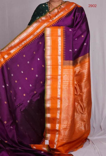 Handloom Gadwal pure silk sarees with kuttu borders contrast pallu and blouse........💛💛💛 Silk mark certified products Price : 23499+ ship each 👇