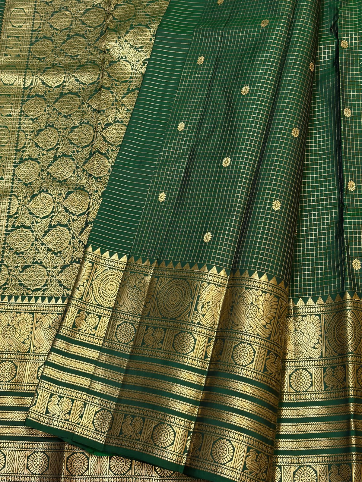 Pure Kanchipuram Handloom Silk Sarees 1 gram Zari vaira oosi checks With Silk Mark Certified 19500/-