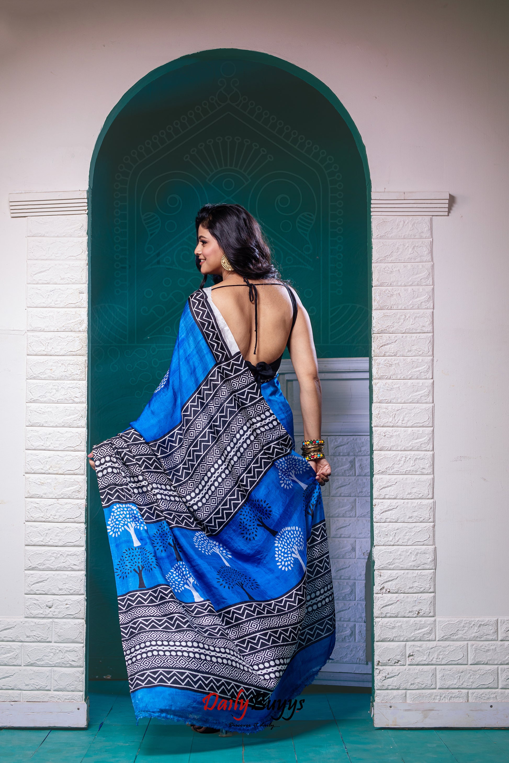 Blue Block Printed Pure Silk Mark Certified Bishnupuri Silk Sarees - Dailybuyys