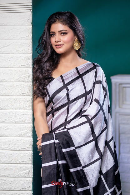 Black Fence Block Printed Silk Mark Certified Bishnupuri Silk Sarees - Dailybuyys