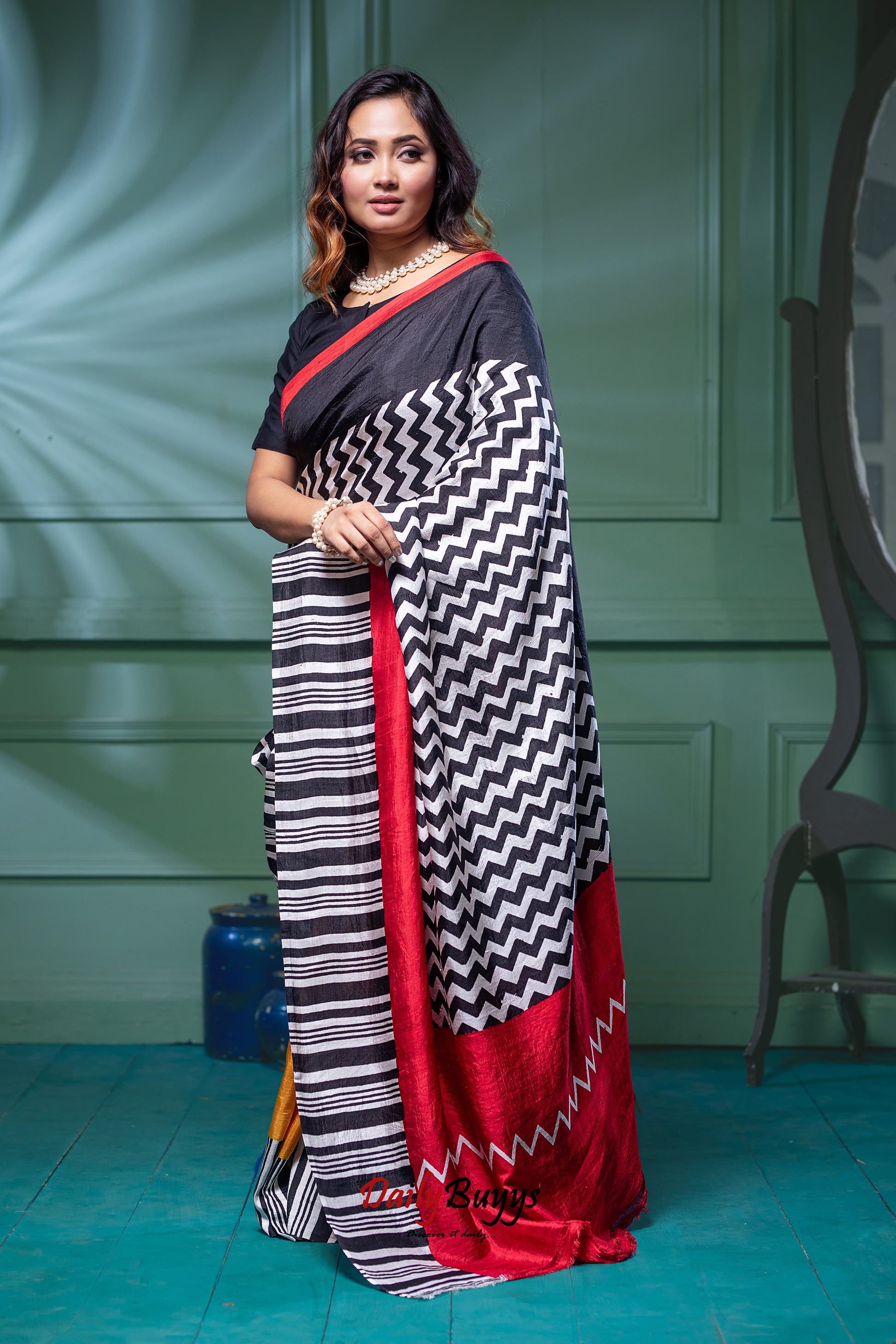 Black Block Printed Silk Mark Certified Bishnupuri Silk Sarees - Dailybuyys