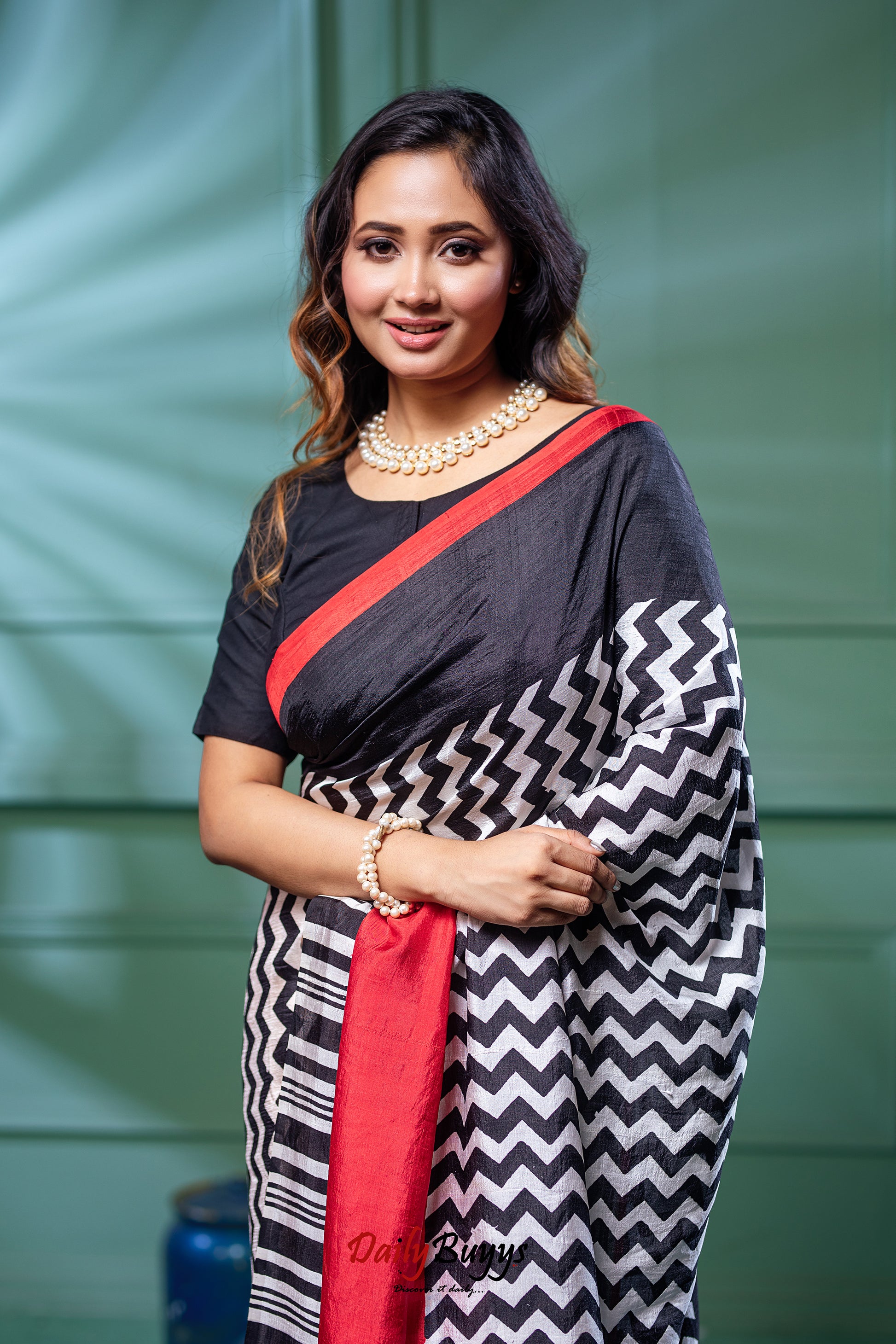Black Block Printed Silk Mark Certified Bishnupuri Silk Sarees - Dailybuyys