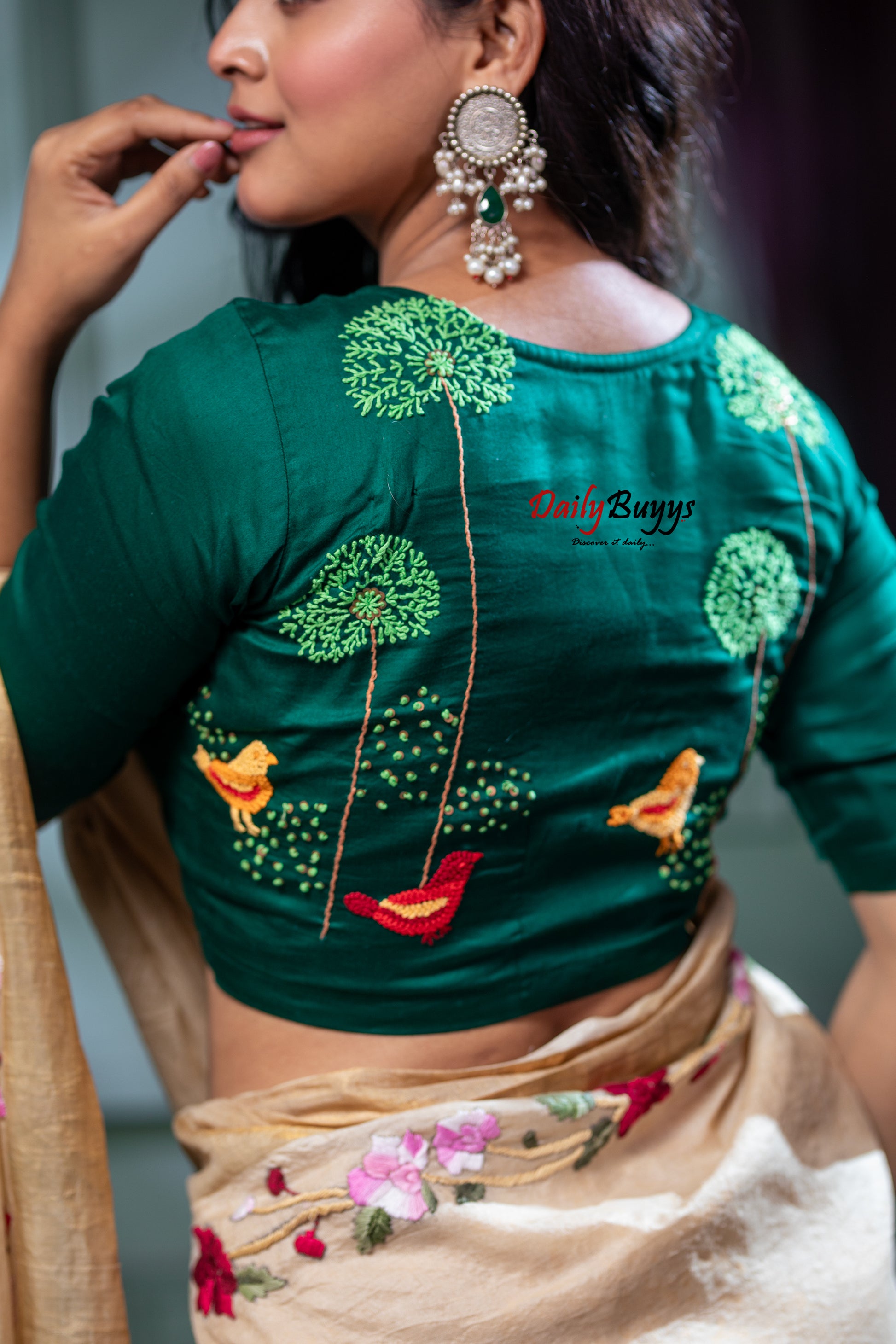 Green Floral Embroidery Design Blouses - Dailybuyys