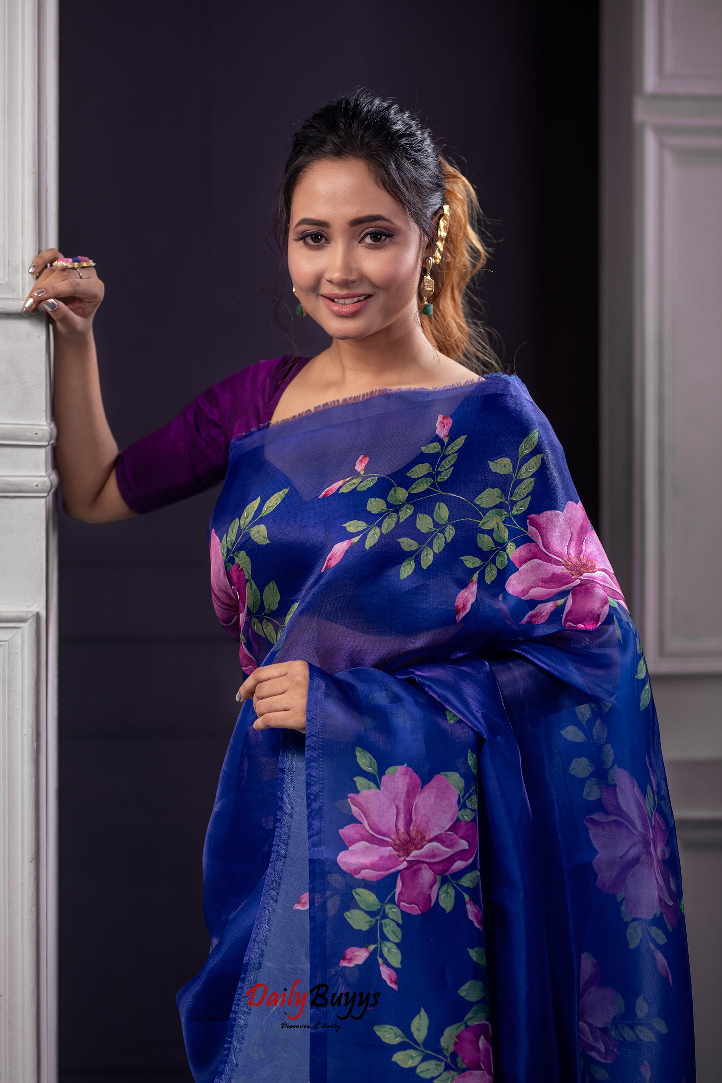 Blue Digital Floral Print Organza Sarees - Dailybuyys